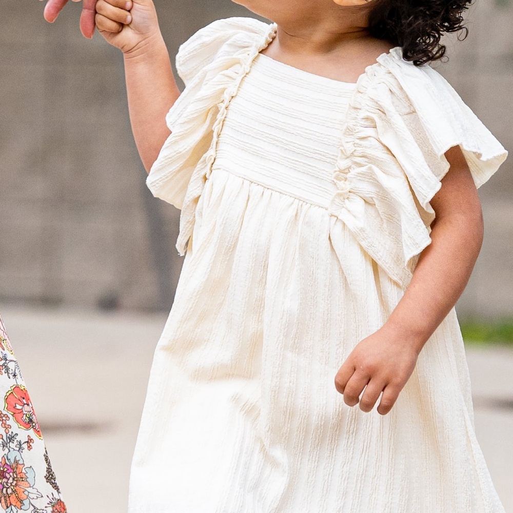 Zara Girls Dress, Cream/Ivory color, EUC